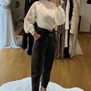 Πλεκτό κέντημα μανίκι